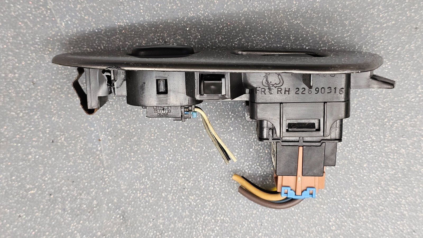 🔥04-07 Chevy Malibu Front Right Passenger Power Window Door Switch Lock Gray