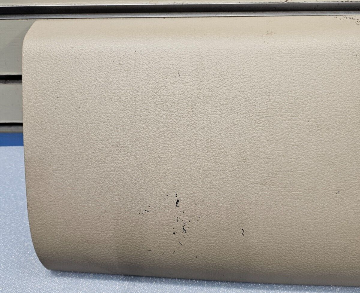 04-08 Ford F-150 Dash Bezel Panel Passenger AIRBG Cover UPPER Glove Box TAN G6
