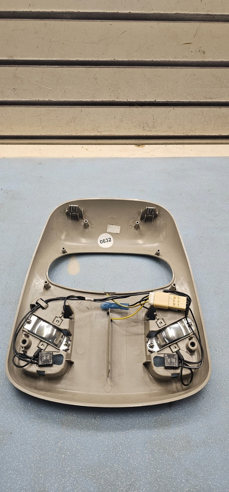 🔥02-05 Dodge Ram Overhead Console Map Dome Light Lamp Storage Assembly Tan