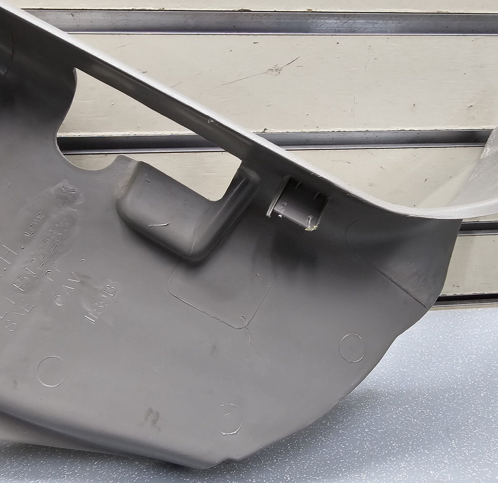 🔥99-06 SILVERADO SIERRA LEFT DRIVERSIDE KICK LOWER TRIM PANEL HOOD PROP LT GREY