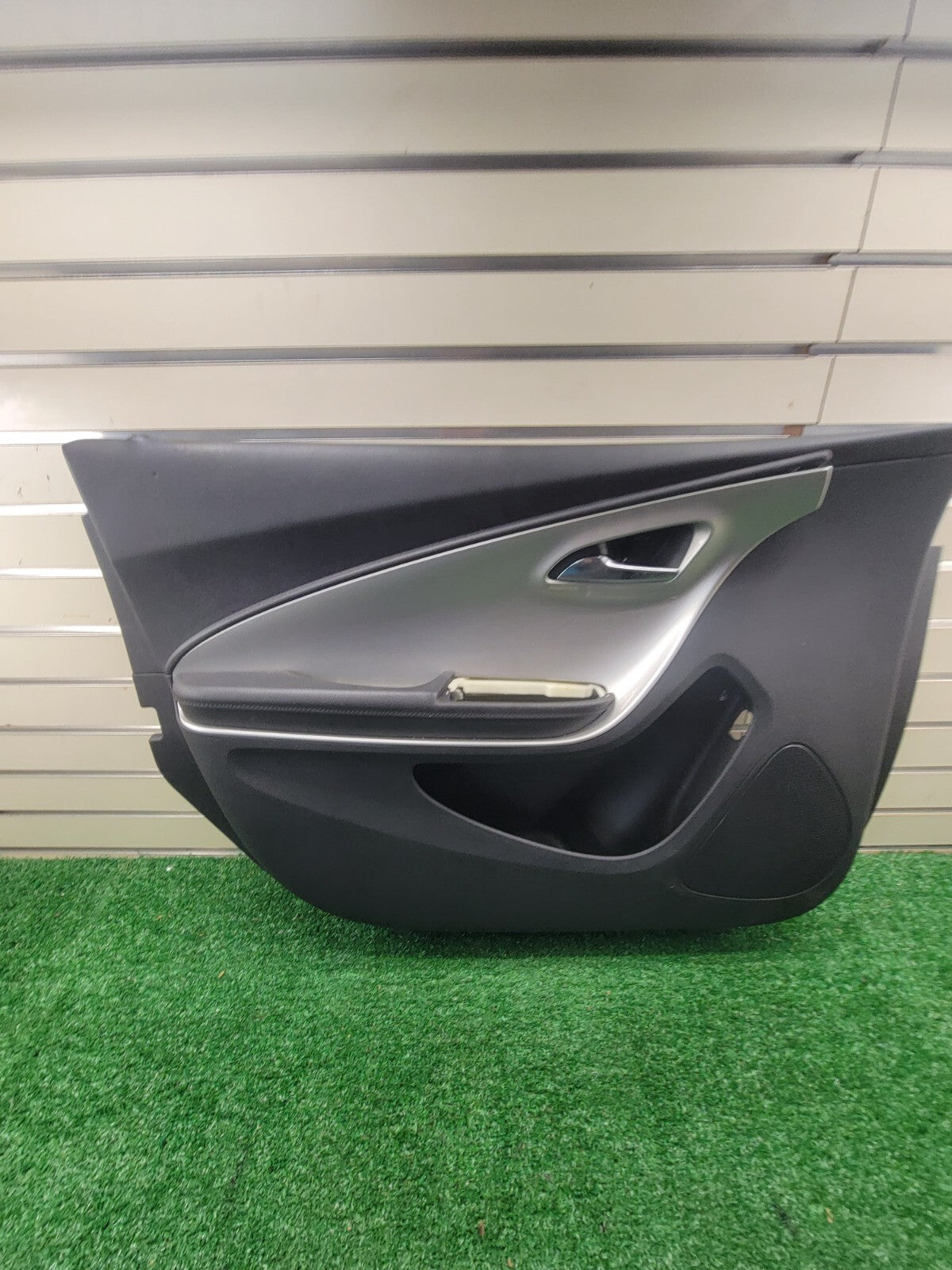 🔥2011-2015 Chevrolet Volt LEFT DRIVER Front Door Panel OEM black/tan