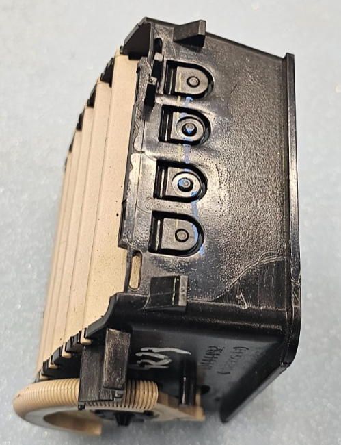 🔥00-05 Chevy Impala Center Dash Right Passenger AC HVAC A/C Heater Air Vent TAN