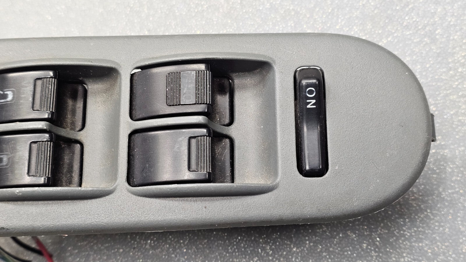 🔥99-04 Odyssey Front Left Driver Door Master Window Switch Bezel Assembly Gray