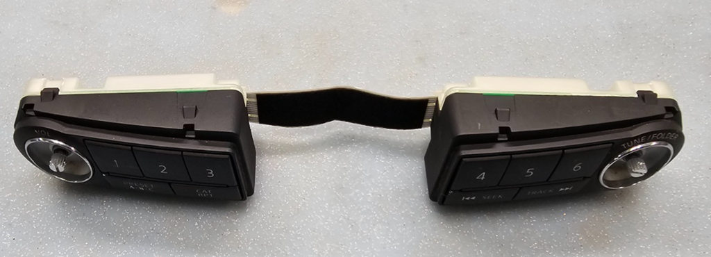🔥06-10 INFINITI M35 M45 FRONT CENTER AUDIO RADIO CONTROL SWITCH OEM