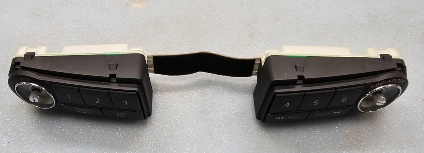 🔥06-10 INFINITI M35 M45 FRONT CENTER AUDIO RADIO CONTROL SWITCH OEM
