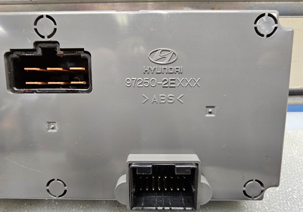 🔥05-09 Hyundai Tucson A/C Heater Dash Temperature Climate Control Switch Panel