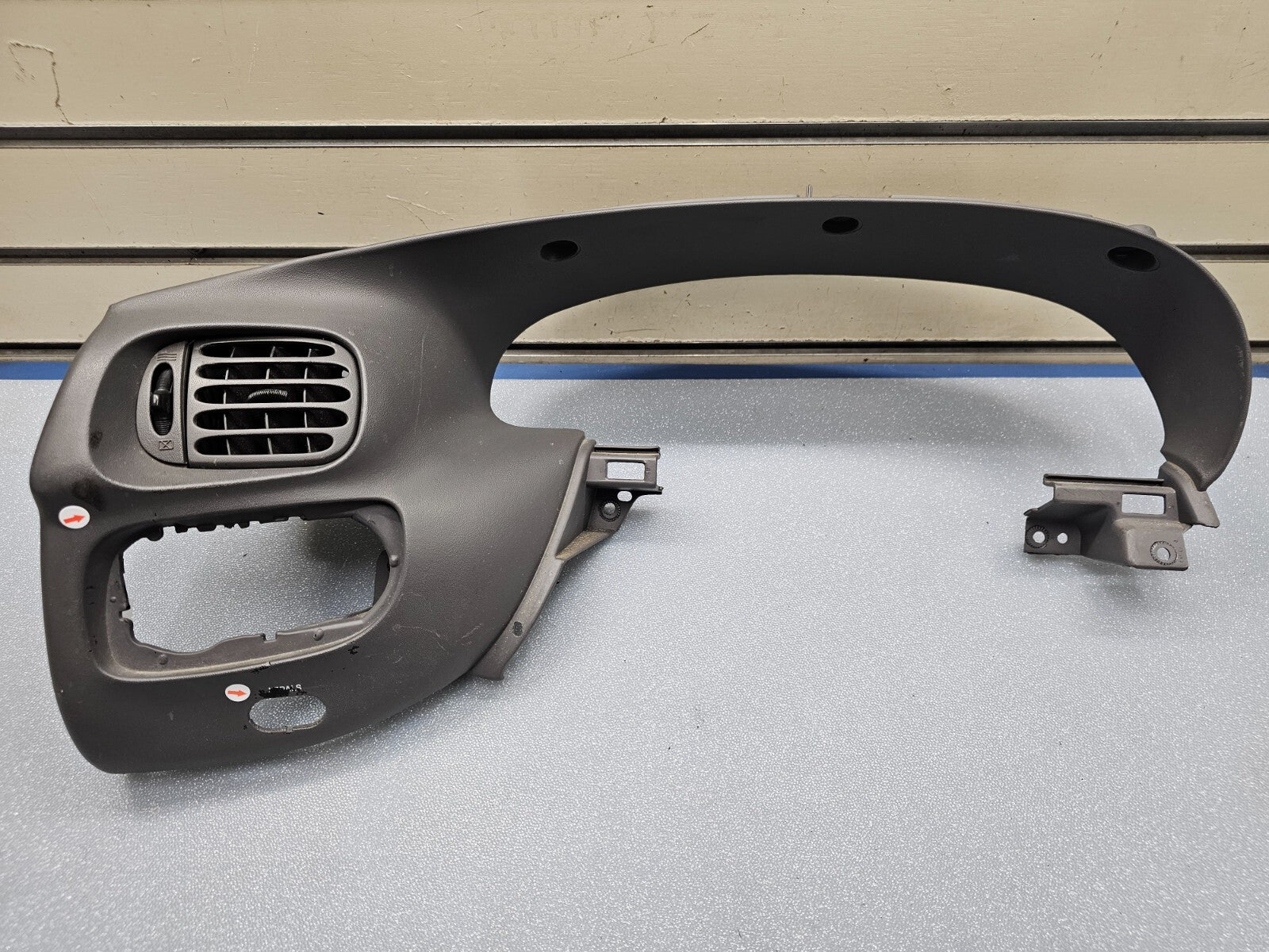 97-03 Ford F150 Dash Speedometer Instrument CLUSTER Bezel Trim Panel DK GRAY C13