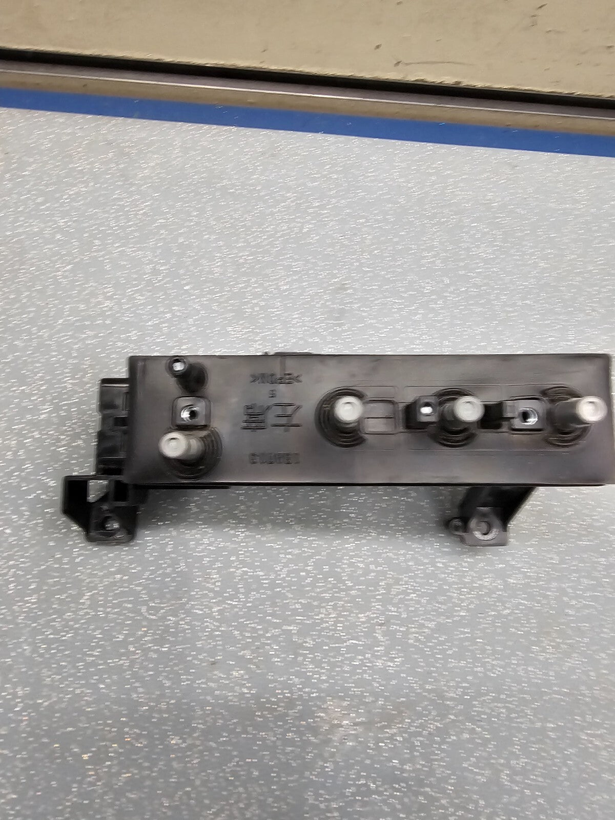 07-14 Tundra 09-16 Venza Power Left Driver Seat Switch Adjustment Regulator OEM