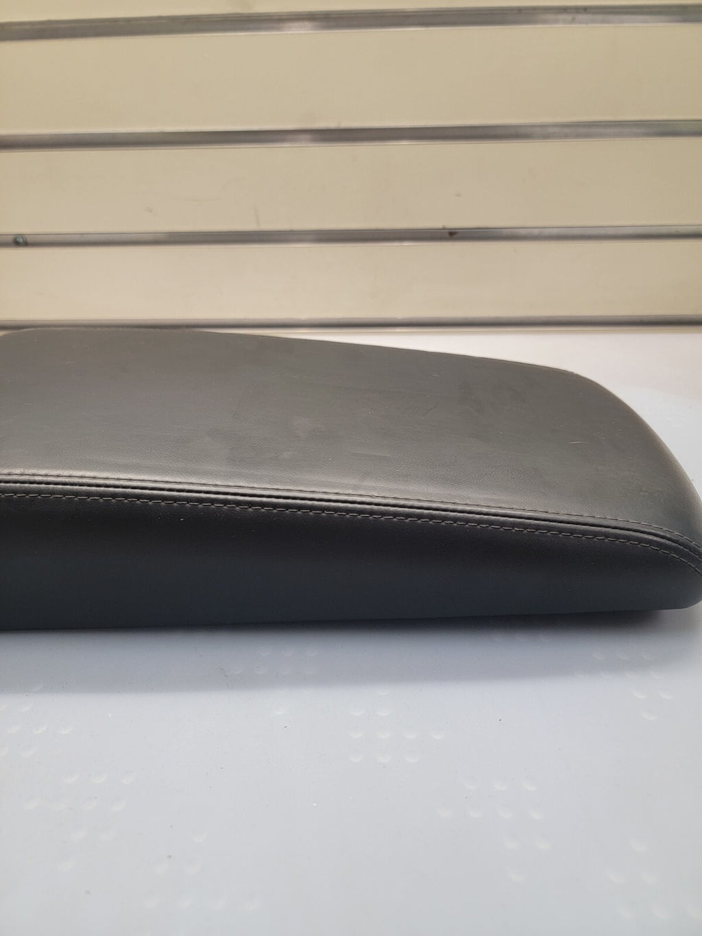 🔥2008-2010 Dodge Charger Armrest Console Lid Leather Assembly Storage BLACK