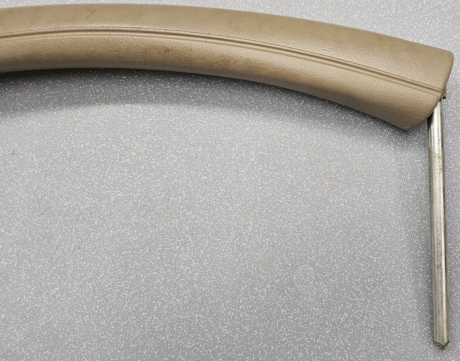 🔥99-06 SILVERADO SIERRA Dash Pad Dashboard GRAB BAR ASSIST HANDLE TAN