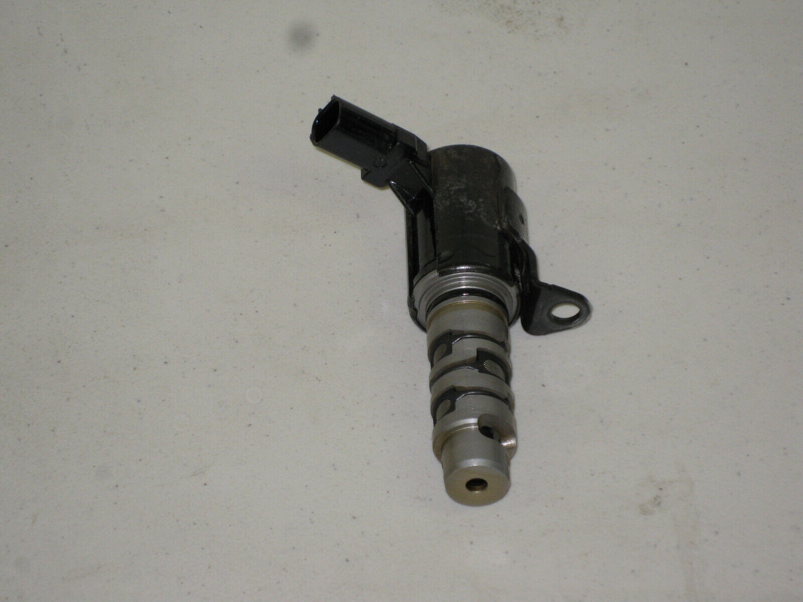 03-07 Honda Accord Element 2.4L VTC Oil Timing Control Valve Sensor Solenoid OEM