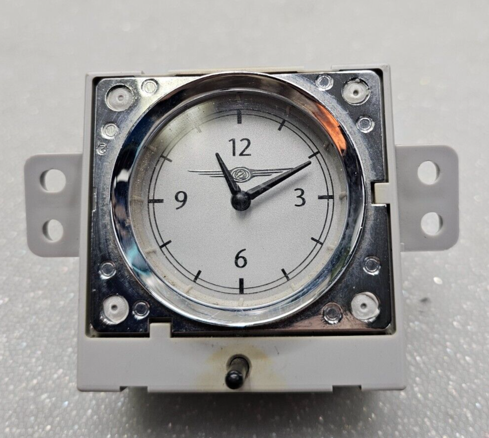 05-10 CHRYSLER 300 PT Cruiser Front Center Dash Analog Clock Assembly Authentic