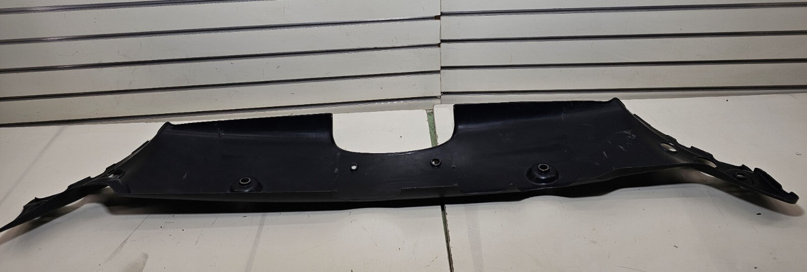 🔥00-05 CADILLAC DEVILLE RADIATOR SUPPORT COVER OEM