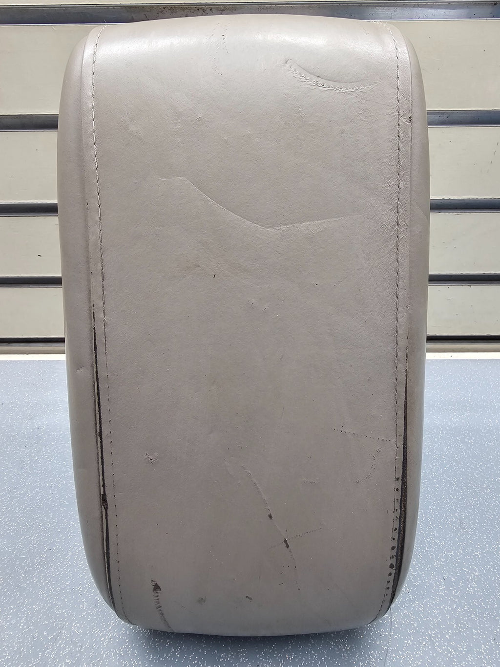🔥2002-2005 Hyundai XG350 Center Console Arm Rest Lid Cover Tan OEM