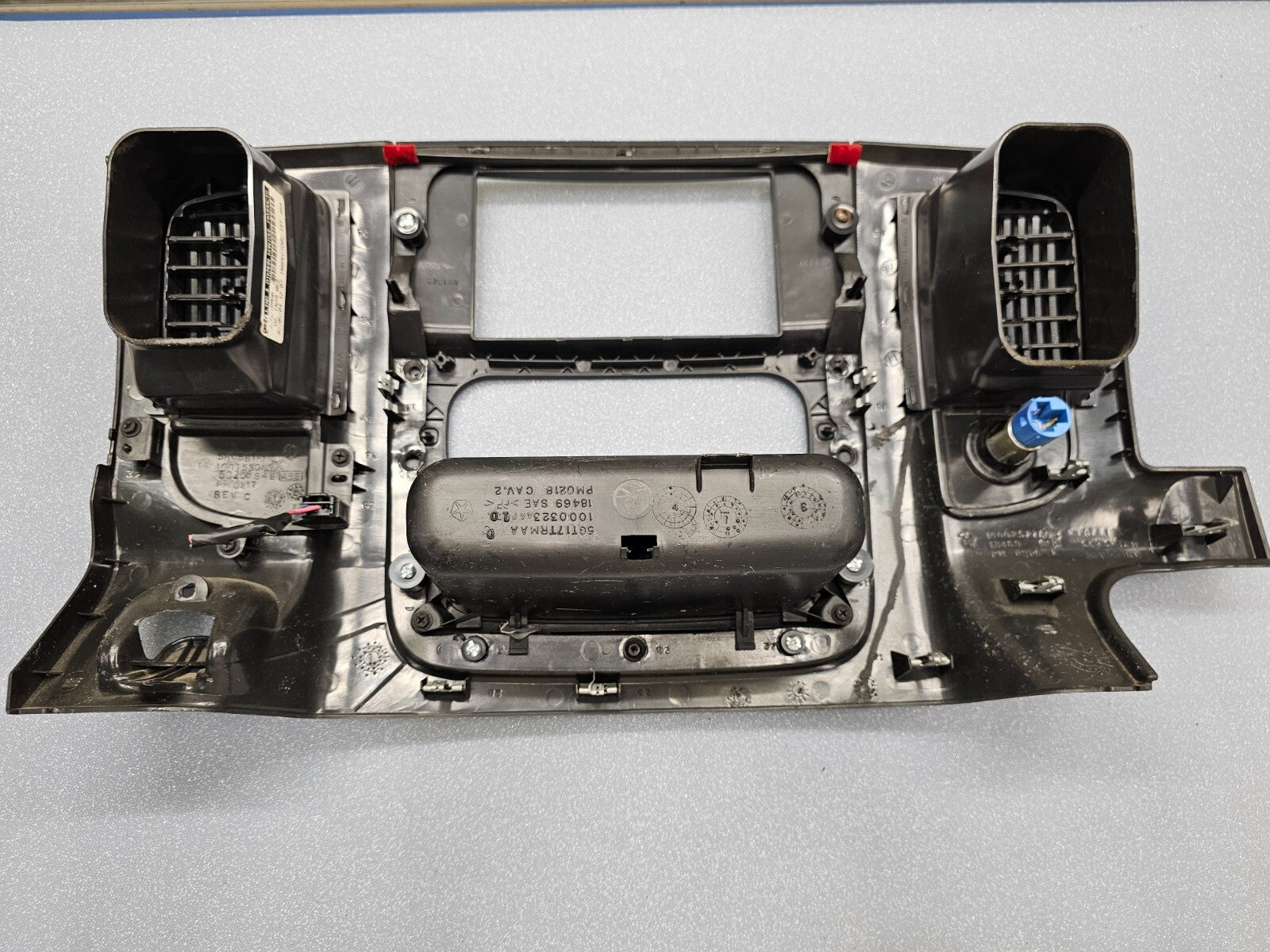 🔥02-05 Dodge RAM Dash RADIO Bezel Climate Trim Panel   Vents Storage BLACK B10