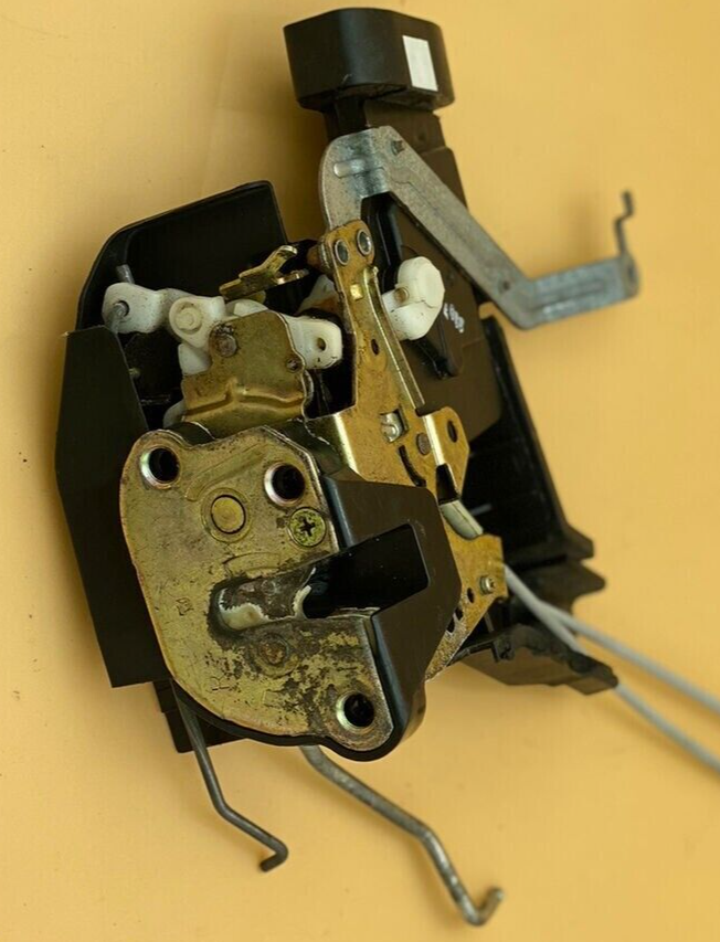 🔥01-07 Toyota SEQUOIA /03-06 TUNDRA 4-Door Lock Actuator RH PASSENGER Front OEM