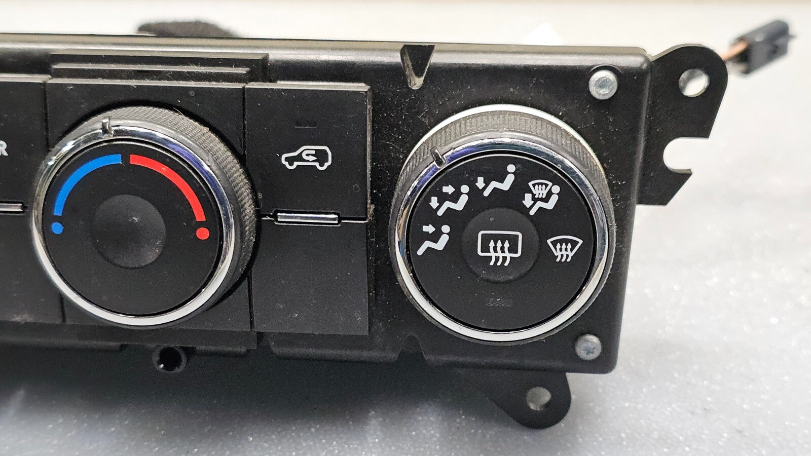 🔥09-12 CHEVY TRAVERSE DASH CENTER AC HEATER CLIMATE TEMPERATURE CONTROL UNIT