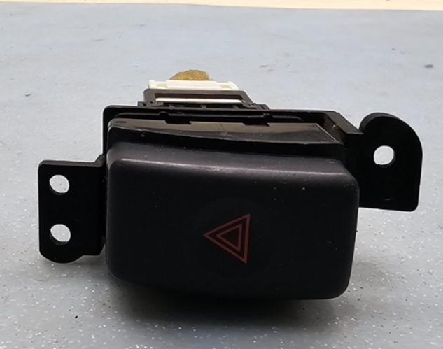🔥00-04 SUBARU OUTBACK SEDAN 4-DR EMERGENCY HAZARD CONTROL FLASHER SWITCH BUTTON