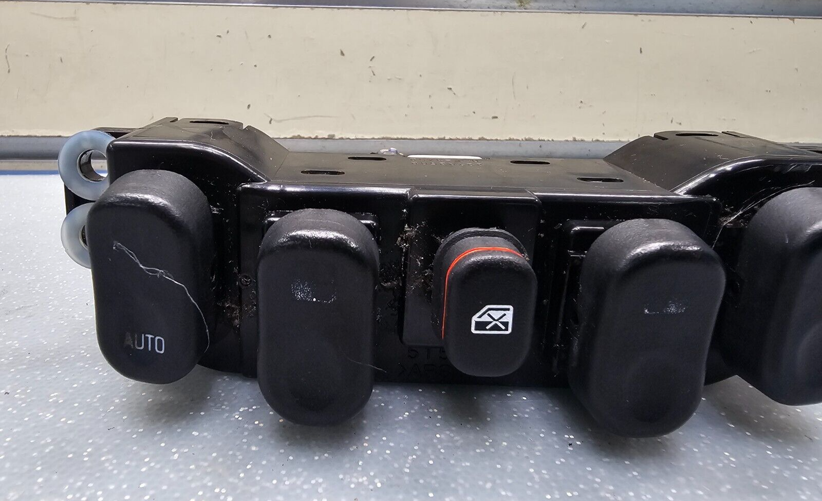 🔥05-06 Equinox Left Driver Master Power Window Door Switch Black Assembly OEM