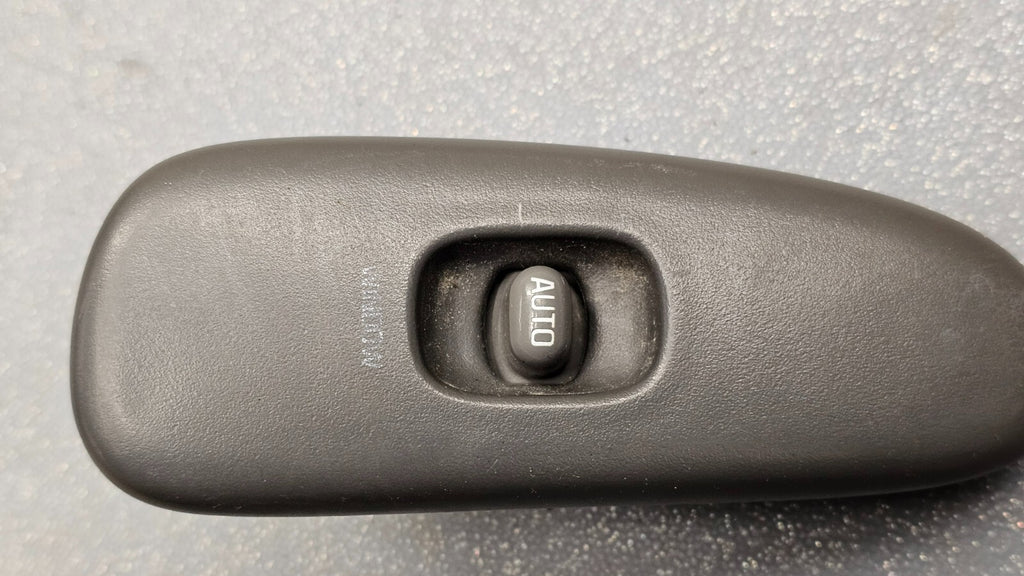 🔥00-03 Pontiac Bonneville Right Passenger Window Switch Trim Assembly Black OEM