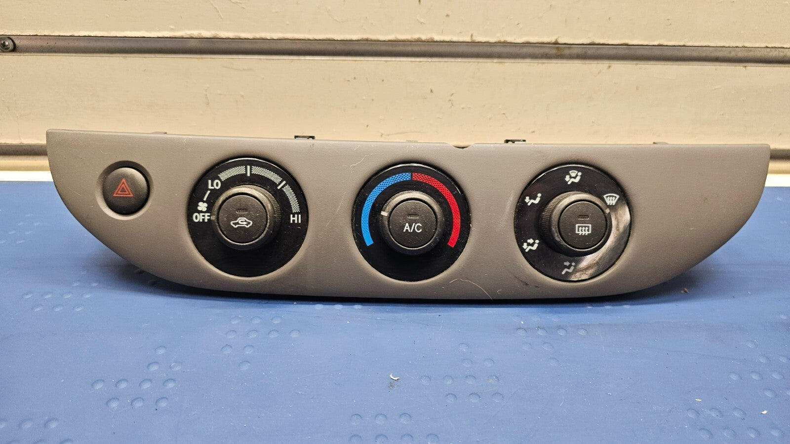 02-06 TOYOTA CAMRY Dash A/C Temperature Heater Climate Control Panel Ventilator