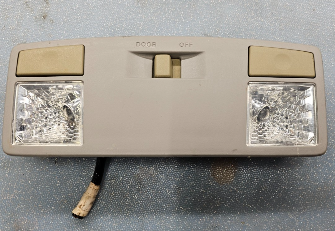 12-15 MAZDA 5 SPORT FRONT ROOF OVERHEAD CONSOLE DOME MAP LIGHT LAMP ASSEMBLY TAN