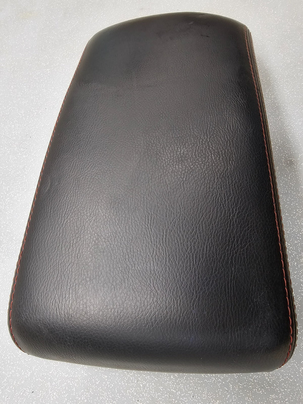 🔥08-13 Rogue Front Center Console Storage Arm Rest Lid Cover Leather Black OEM