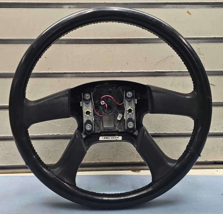🔥03-06 SILVERADO SIERRA YUKON TAHOE SUBURBAN STEERING WHEEL LEATHER BLACK