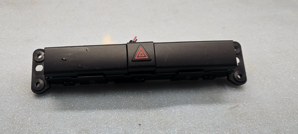 🔥07-10 CHRYSLER SEBRING DODGE AVENGER Dash Emergency Hazard Light Switch OEM