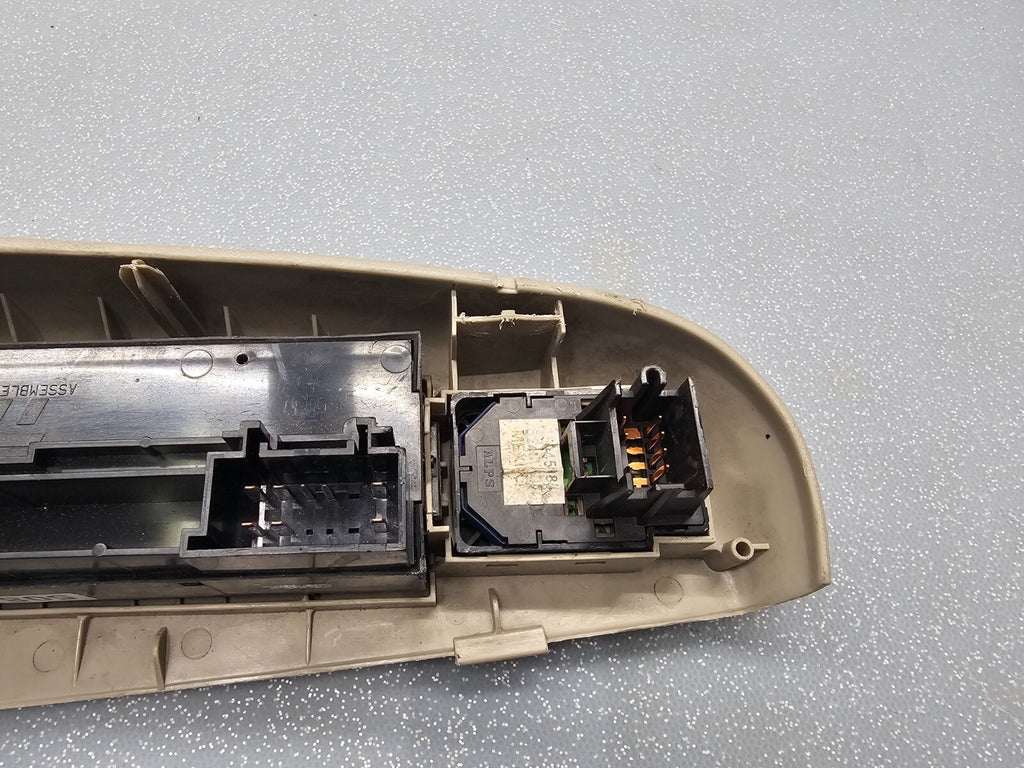 99-02 Silverado SIERRA 4 DOOR Left DRIVER Master Power Window Switch LT TAN WS4