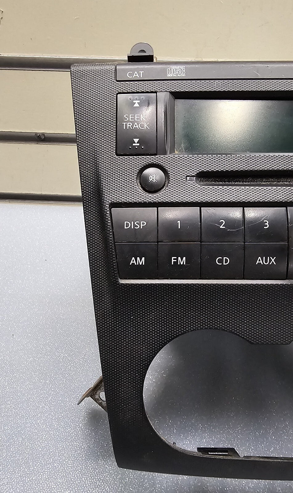 🔥10-12 Nissan Altima DASH AM FM CD Player Radio Receiver w/o navigation system