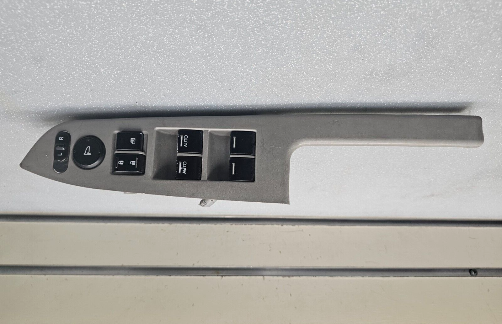 08-12 ACCORD Left Driver Door Master Power Window Lock Switch Assembly Gray OEM