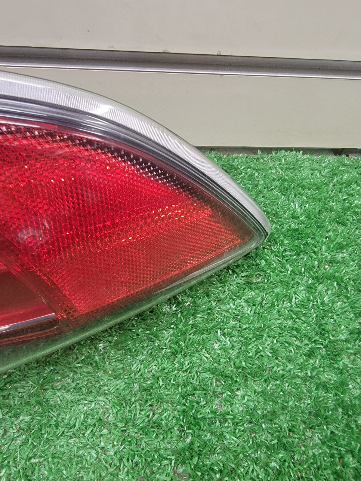🔥10-13 Mazda 3 Hatchback Tail Light Halogen Driver Side Outer Clear/Red w/Bulbs