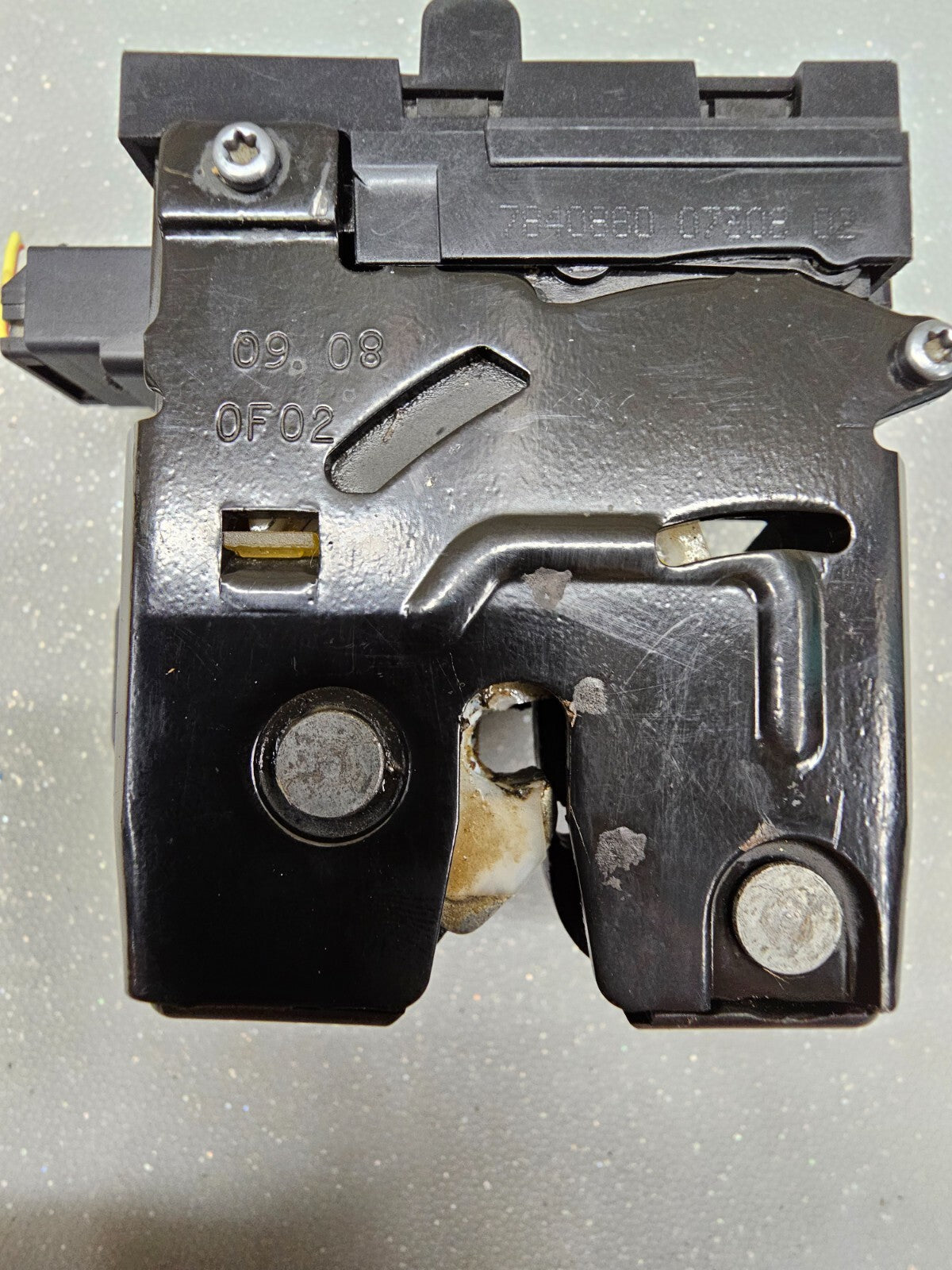 08-12 Ford Escape Mariner Back Glass Window Latch Release Actuator OEM/FE