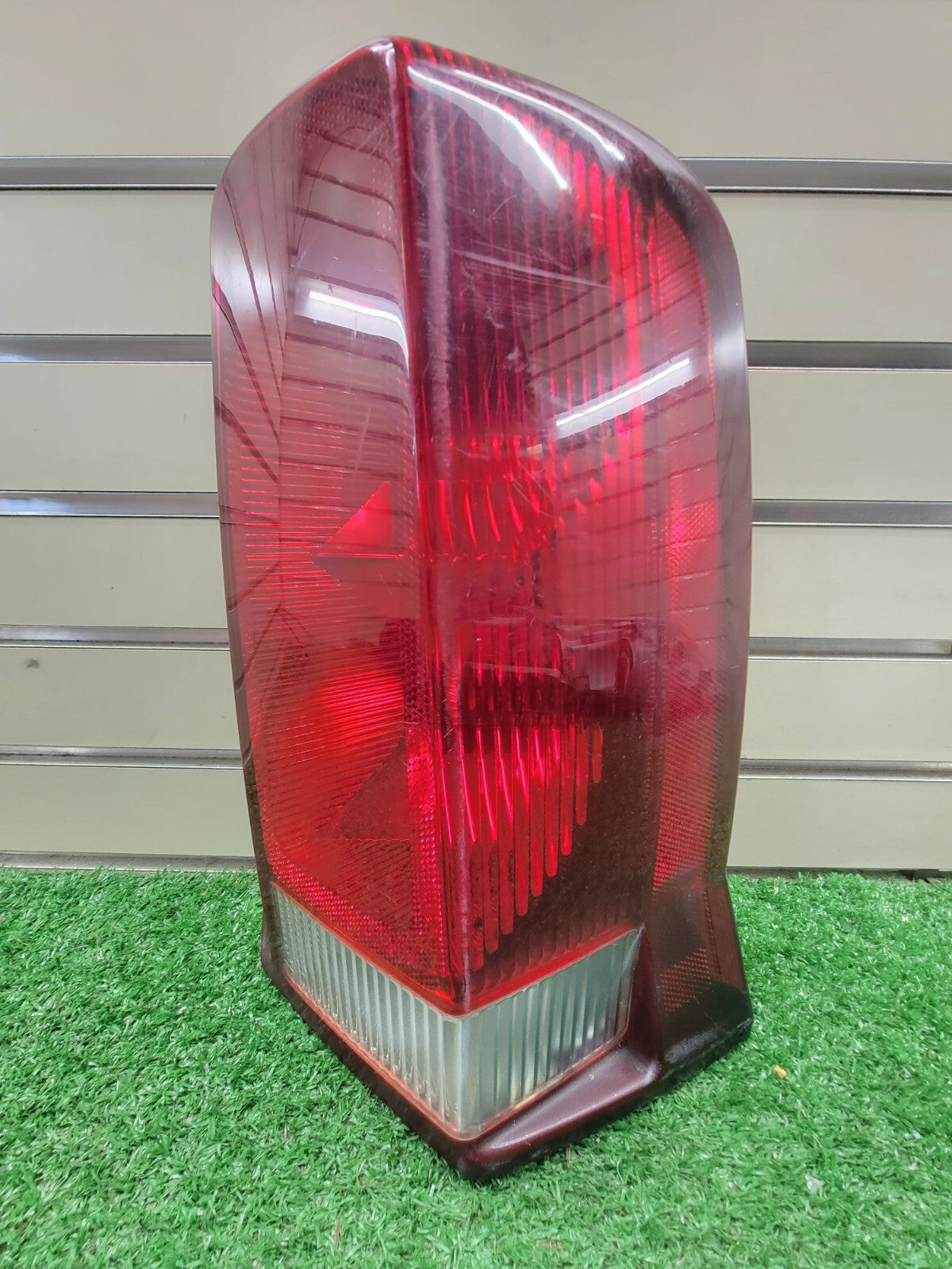 🔥02-06 Cadillac Escalade Right Passenger Rear Tail Light Lamp Chrome Assembly