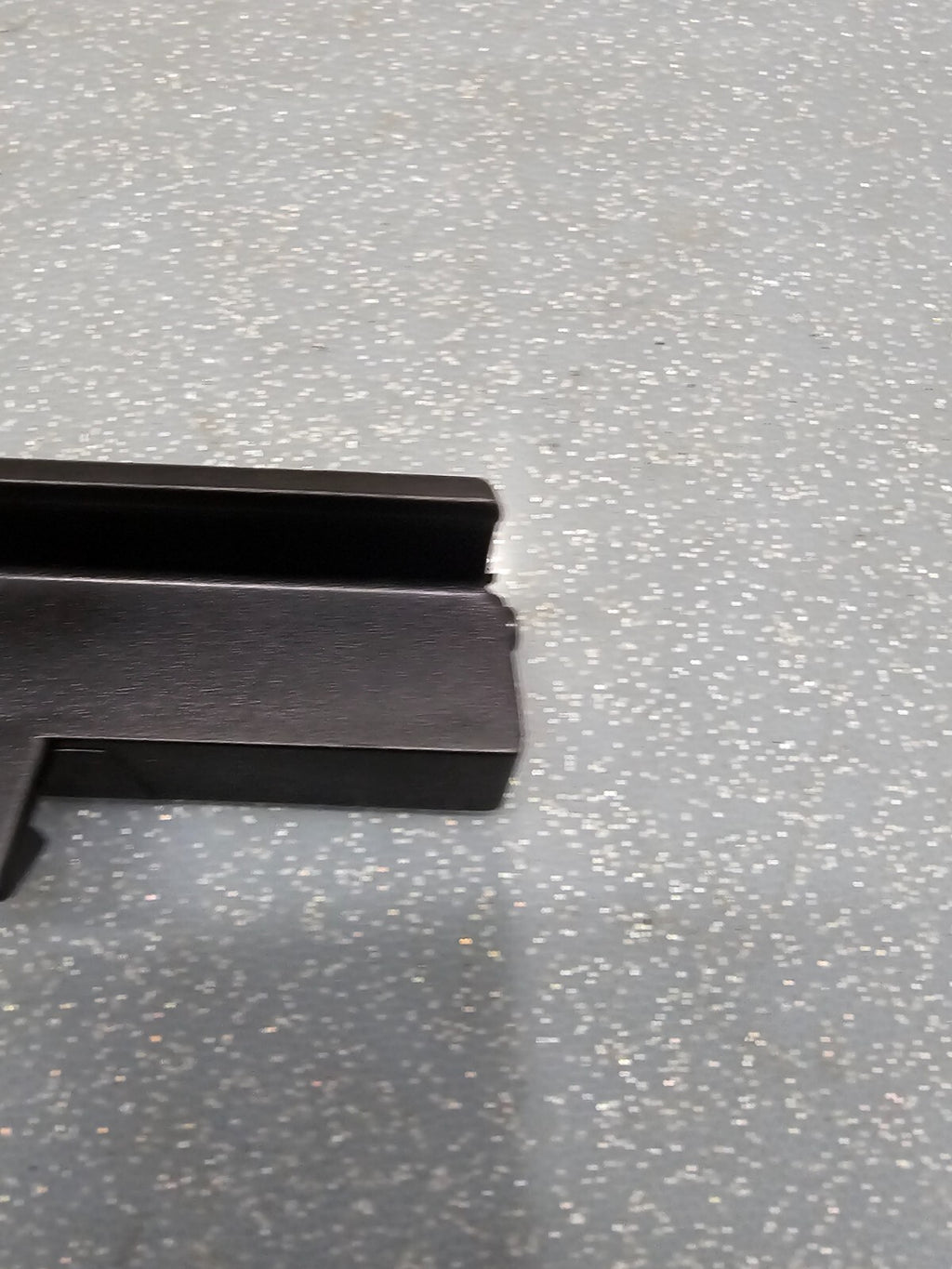🔥07-13 Chevy Silverado Sierra Center floor Console lower compartment Lid latch