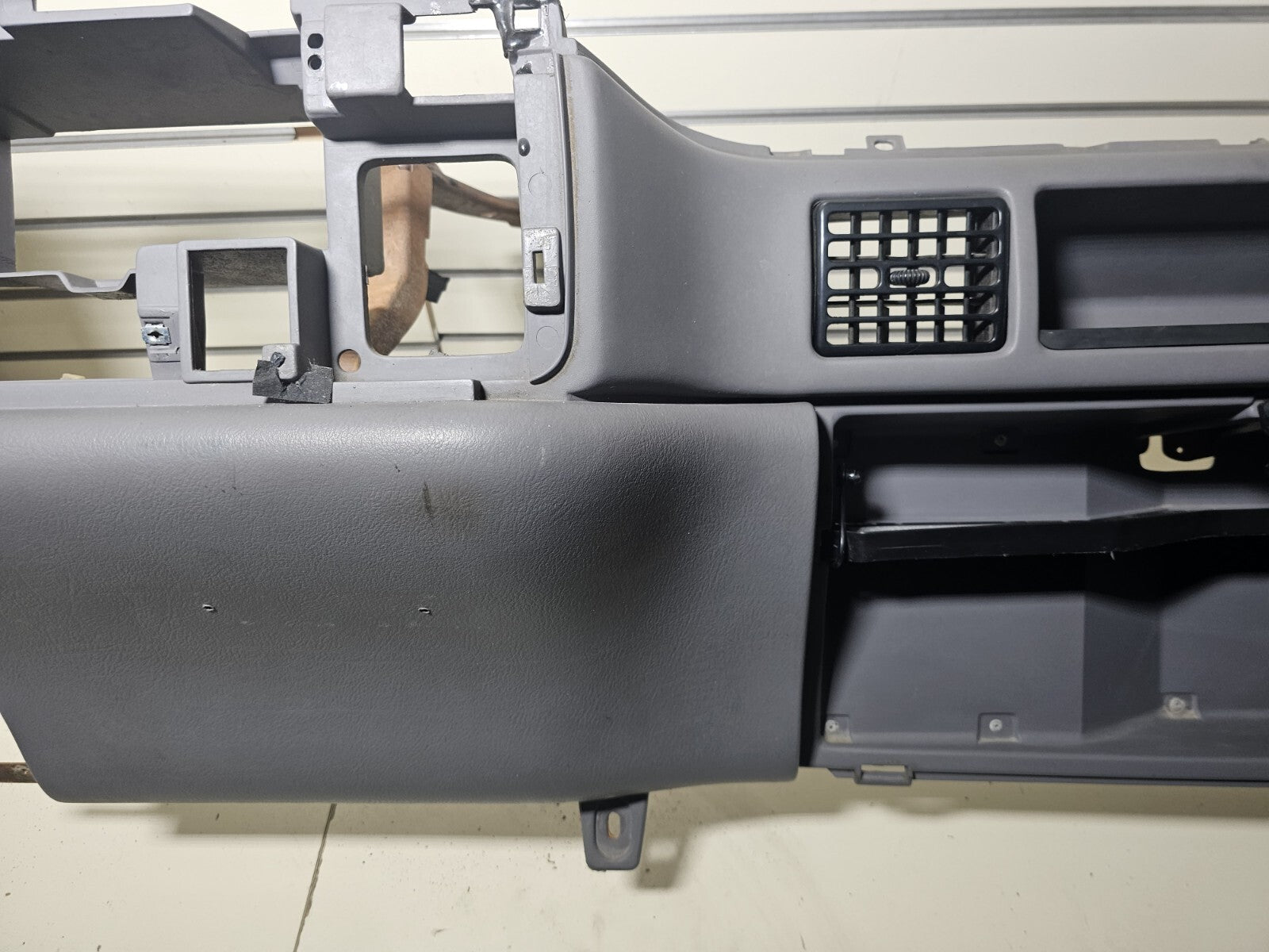 🔥94-97 Dodge Ram DASH DASHBOARD CORE Structure FRAME MOUNT LIGHT GRAY