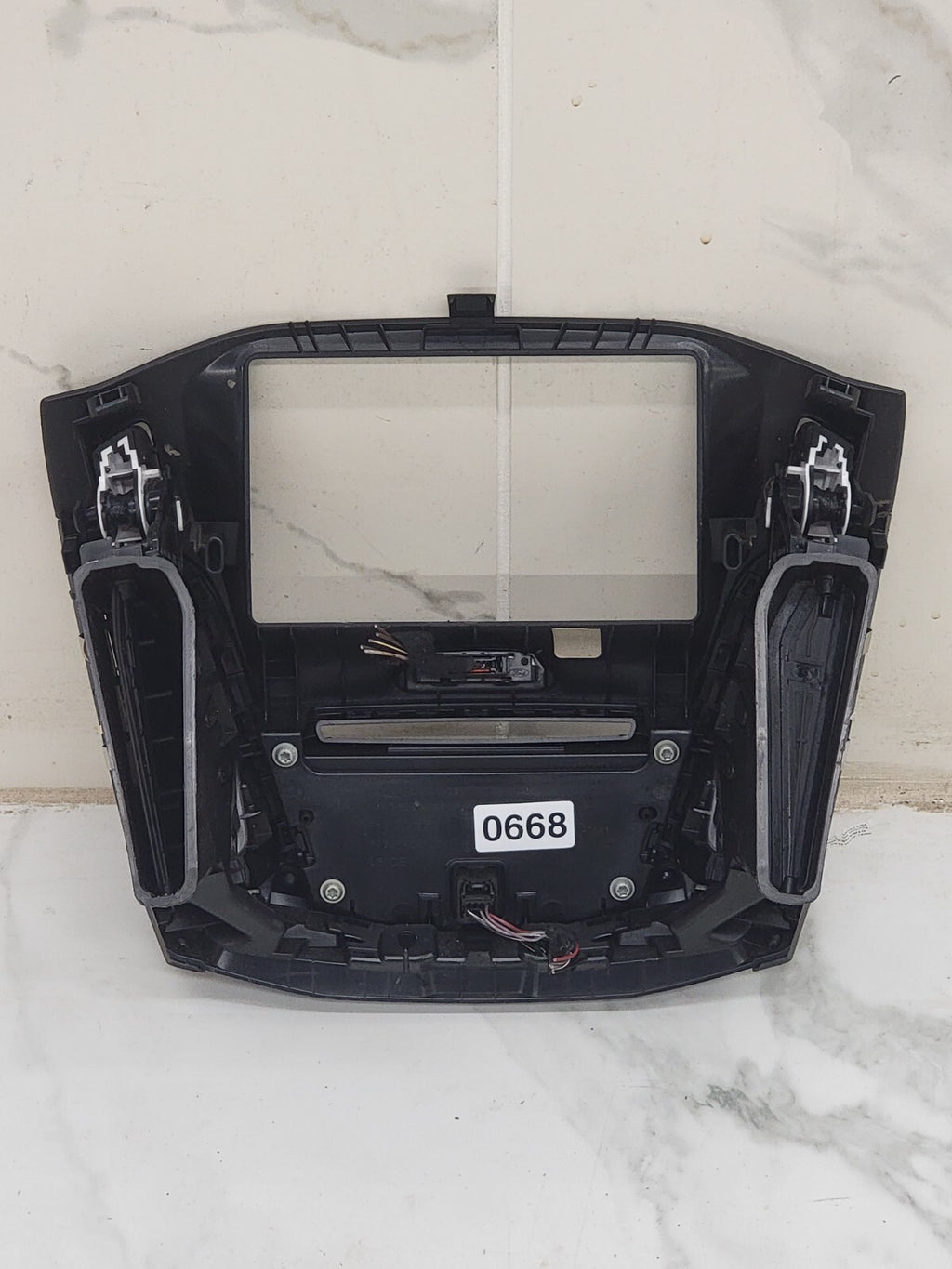 12-17 Ford FOCUS Dash Radio BEZEL A/C Vent AM/FM Control Unite w/SONY BLACK B22