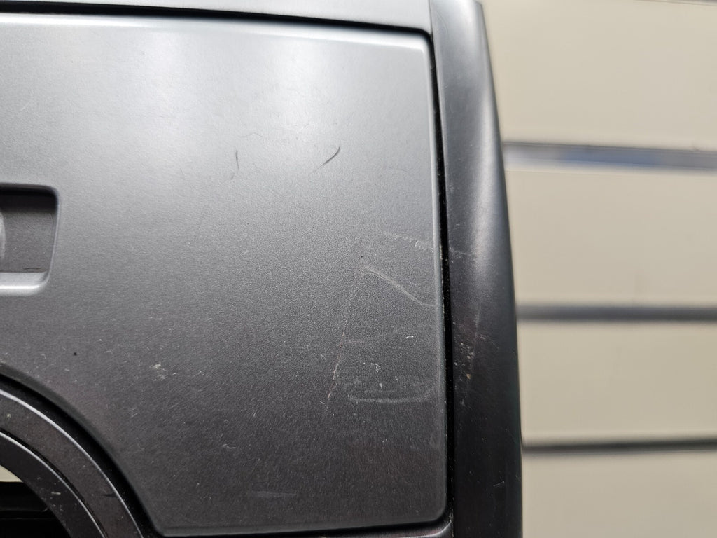 10-11 KIA SOUL PLUS CENTER DASH FM RADIO STEREO DISPLAY TRIM PANEL BEZEL DK GRAY