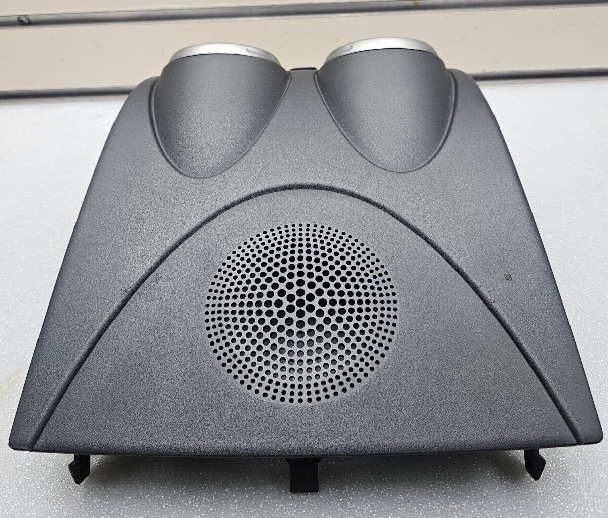 08-15 Nissan Rogue Center Dash Radio Bezel Panel Trim Air Vent Speaker Black OEM