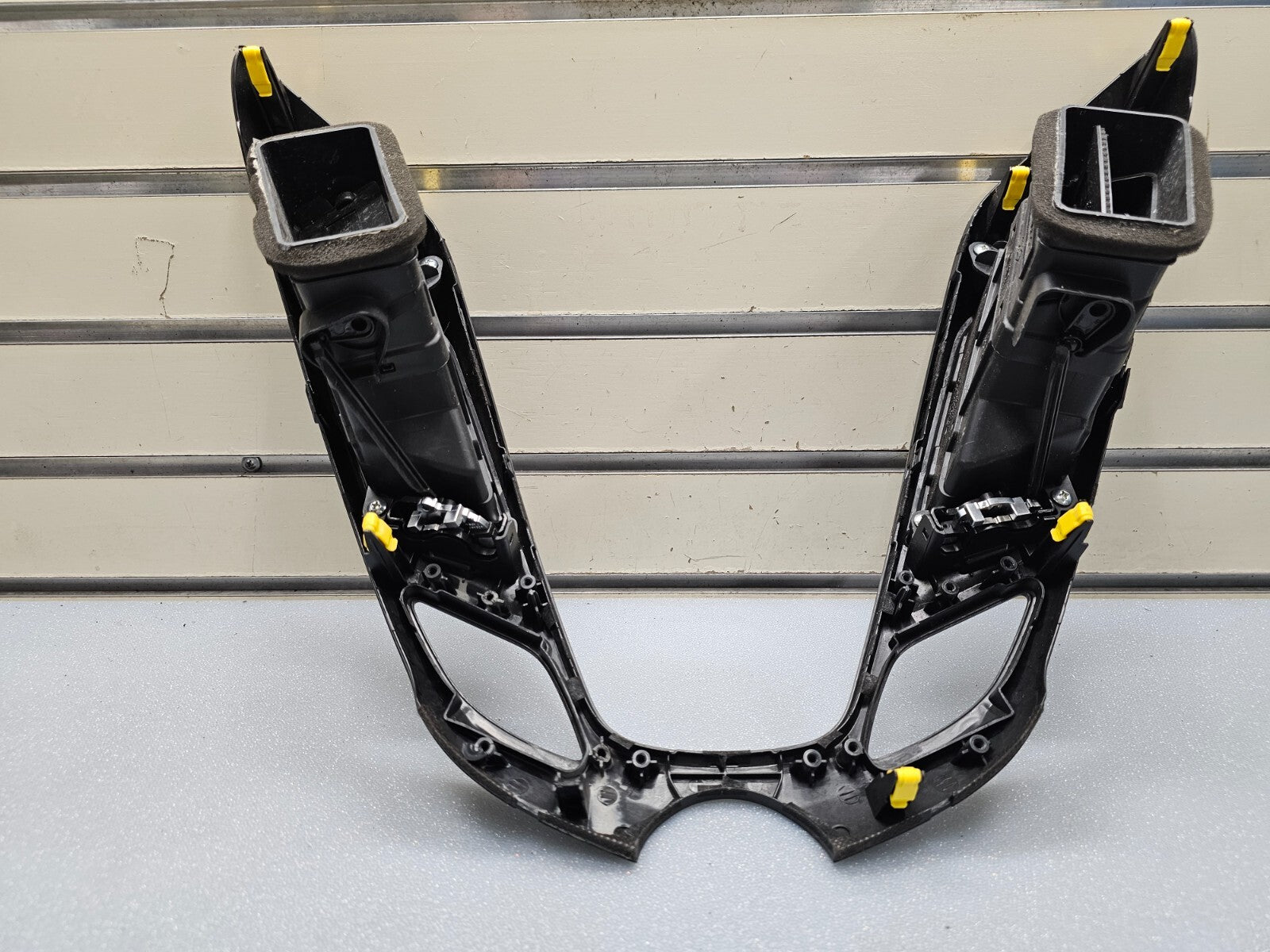 🔥12-17 Veloster Center Dash AM FM Radio Stereo Display Trim Bezel Panel Black
