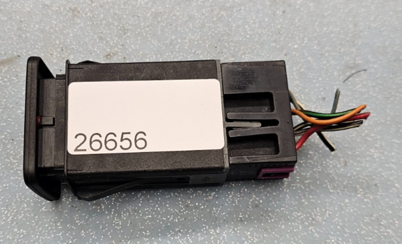 99-06 Golf Jetta Emergency Flasher Hazard Emergency Light Switch Assembly Black