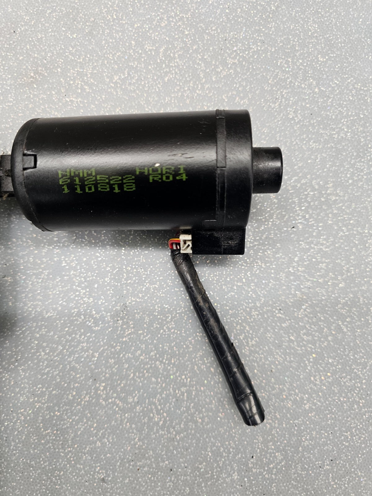 08-15 Nissan Titan driver seat forward back adjustment motor Assembly NON MEMORY