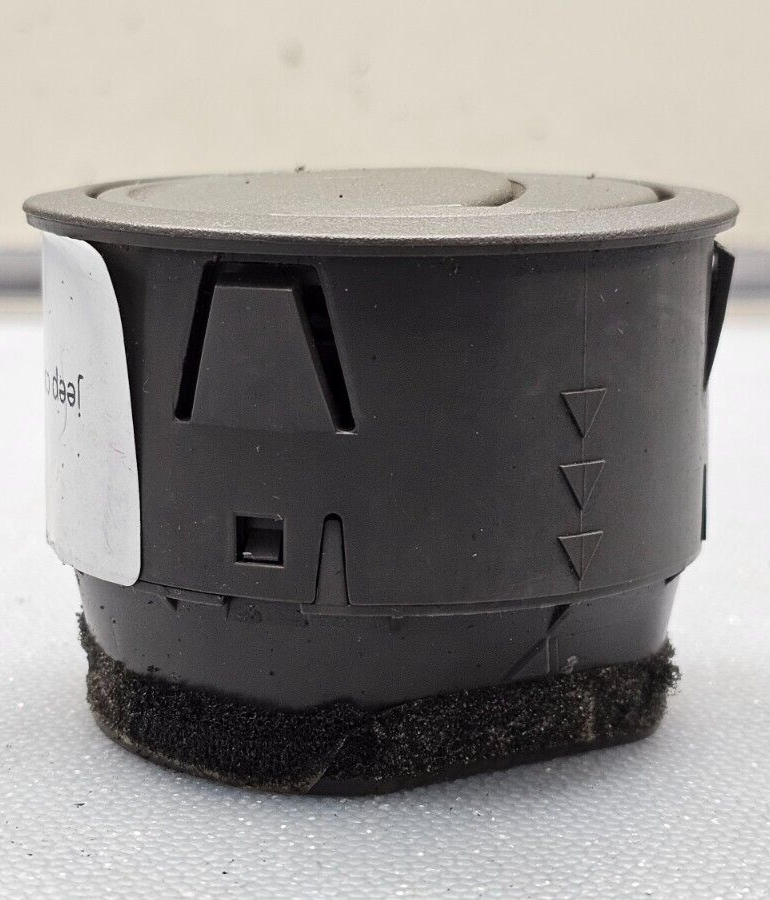 🔥06-10 COMMANDER DASH LEFT DRIVER/RIGHT PASSENGAER AIR VENT CONDITIONING TAN