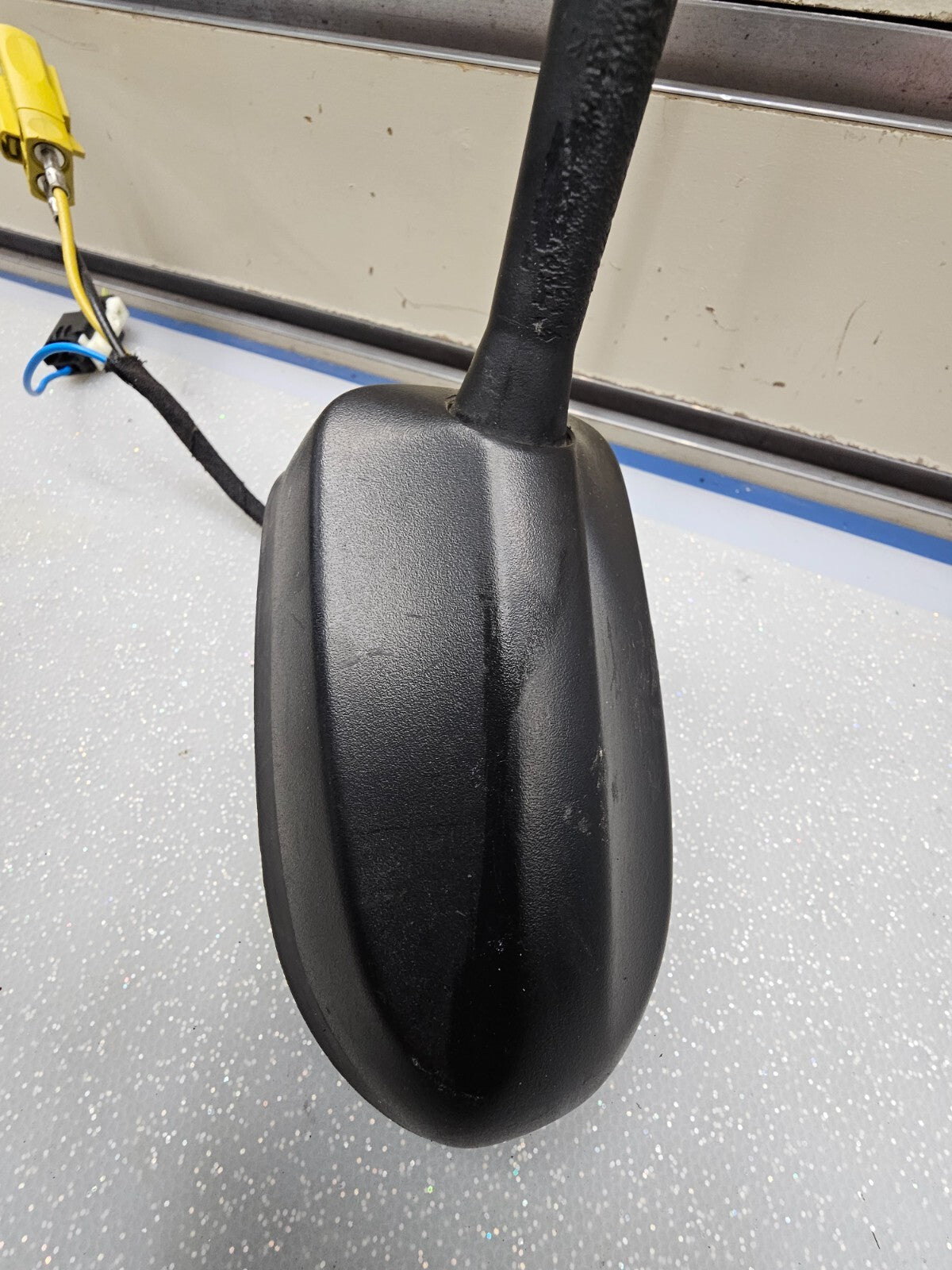 12-15 FORD FOCUS ESCAPE FUSION ROOF AM FM RADIO SHARK MOUNT ANTENNA ASSEMBLY OEM