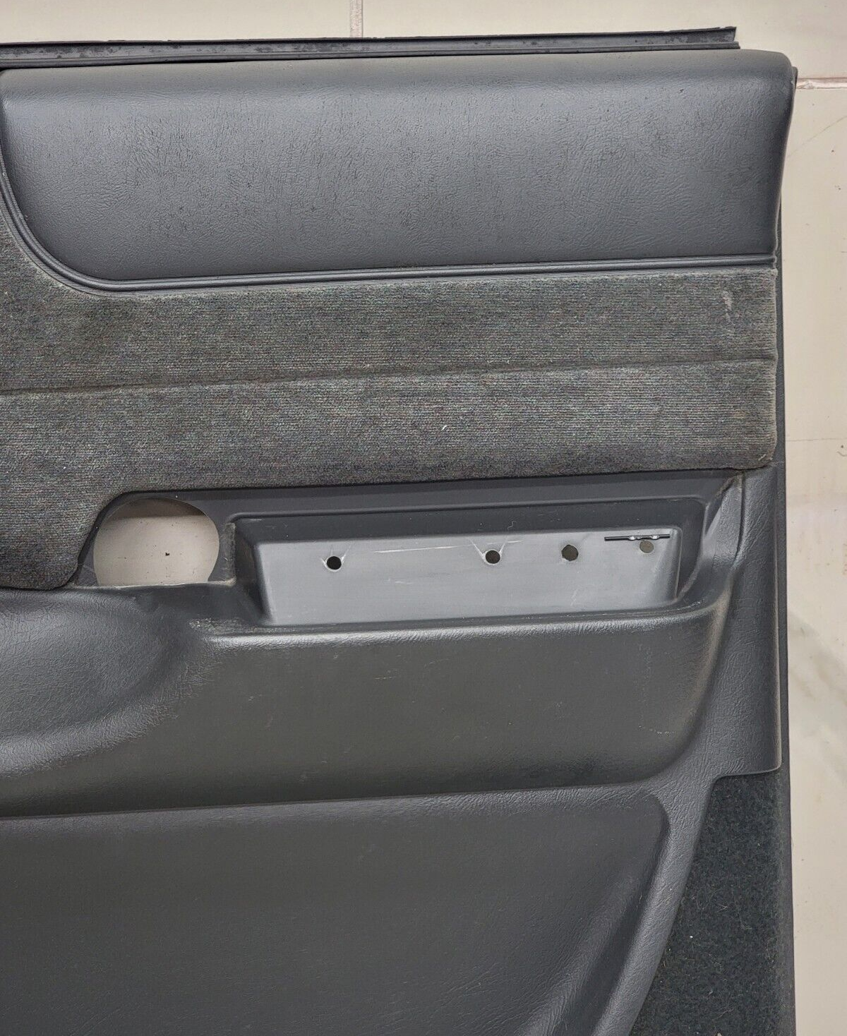 98-04 Chevy Blazer Jimmy S-10 GMC Sonoma Front Door Panels AUTO OEM RIGHT GRAY