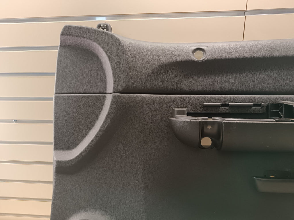 🔥07-09 Chevy Silverado Avalanche GMC Sierra Front Passenger Door Panel GRAY D19