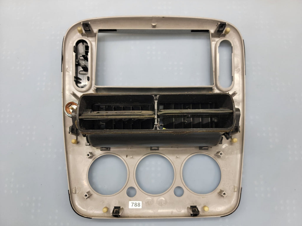 02-05 FORD EXPLORER RADIO AUDIO CLIMATE TEMPERATURE CONTROL BEZEL TRIM silver