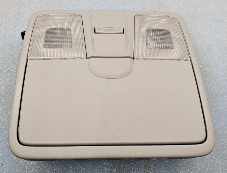 🔥10-13 KIA Forte KOUP INTERIOR OVERHEAD CONSOLE DOME MAP LIGHT GRAY