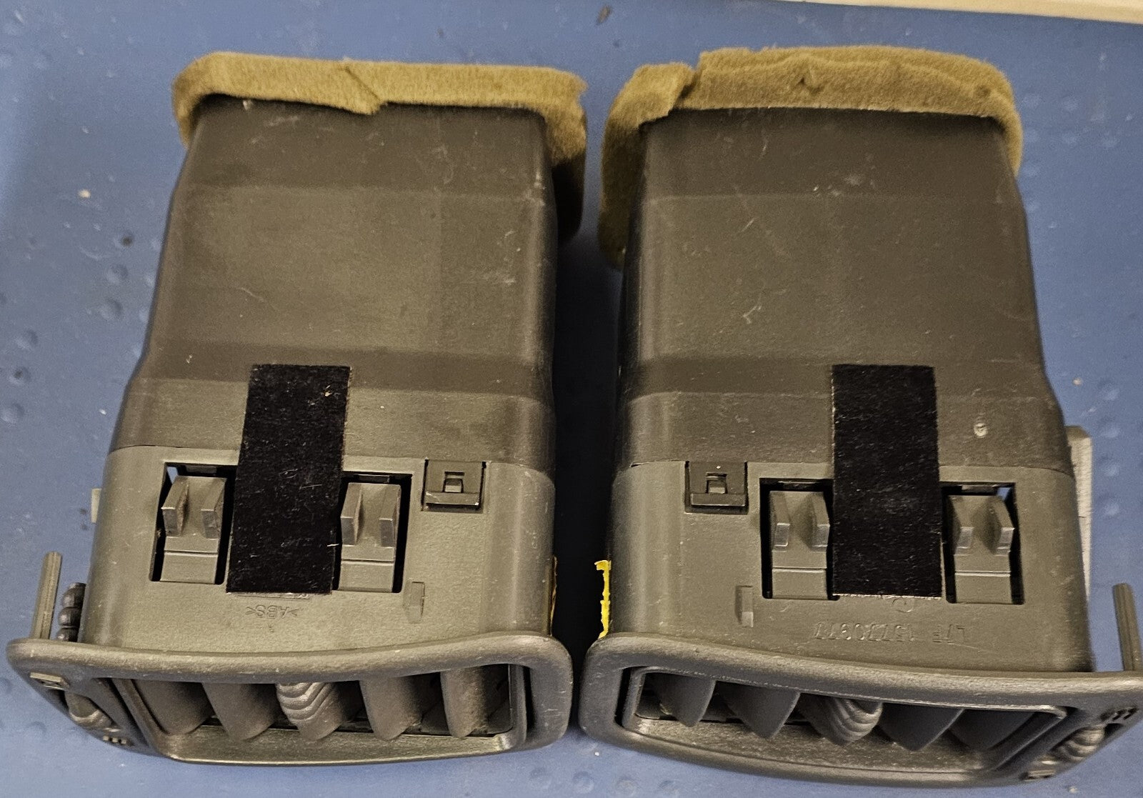 🔥99-06 Silverado SIERRA Dash A/C Heater AIR VENT Passenger Right GP Q=2 VT11